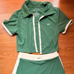 SET Active Forest Green and Cream Outfit
